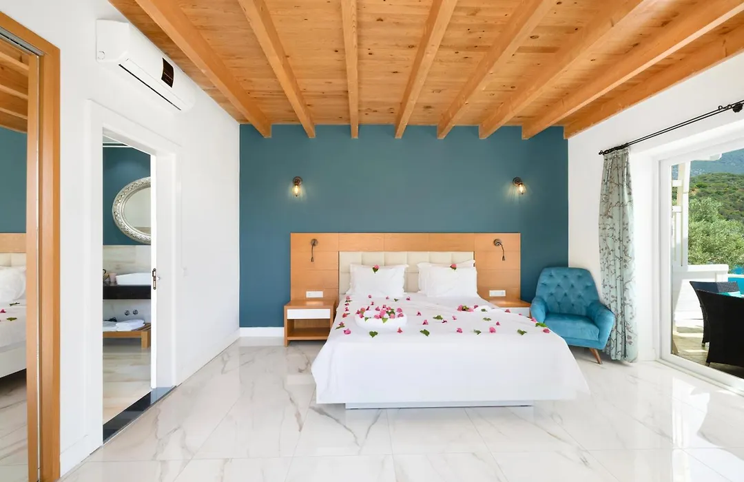 Blanca Beach Hotel-1